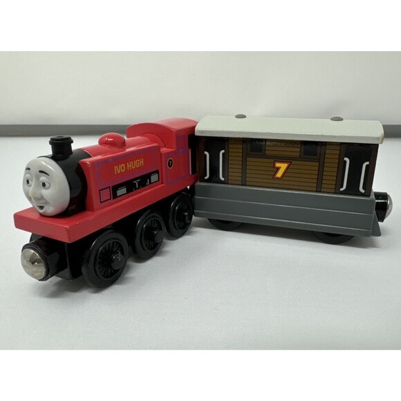 Thomas & Friends Gullane Ivo Hugh Red Train Engine + 7 Toby Car Magnetic Wooden - Picture 2 of 8